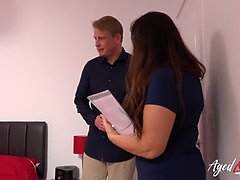 Gros cul, Léchez, Mature, Maman, Chatte, Réalité, Jarretelles, Tatouage