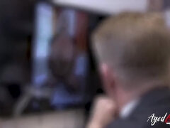 Testes gyönyörű hölgy, Cumizás, Angol, Hd, Fajok közötti, Érett feleség, Orgazmus, Feleség