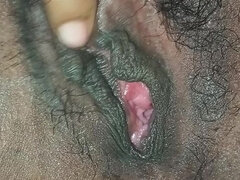 Desi Indian Bhabhi Masturbates