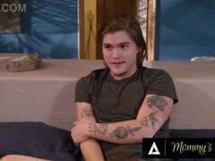 デカパイ, フェラチオ, 捕まる, チン, 馬乗り, 義母, フェラする, のぞき