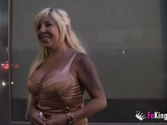 Amateur, Gros seins, Blonde, Tir de sperme, Queue, Mère que j'aimerais baiser, Public, Espagnole