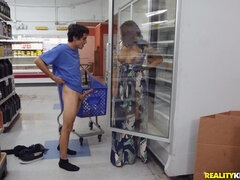 Da bunda para a boca, Boquete, Jato de porra, Facial, Latina, Lambendo, Mamãe, Magrinha