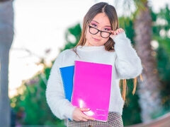 Asijské, Kuřba, Brunetka, Na pejska, Spodní prádlo, Milf žcbp, Vyholené, Punčochy