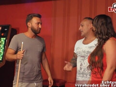 Leie, Grosse titten, Braunhaarige, Vollbusig, Deutsch, Milf, Natürlichen titten, Flotter dreier