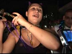 Gros seins, Blonde, Fille latino, Pov, Public, Nénés, Rétro ancien