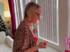 Busty Stepmom Crystal Clark Gives Oliver Faze a Christmas Blowjob - MILF Roleplay with Huge Tits