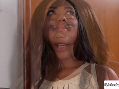 Brunette, Mørk, Hardcore, Raseblandet, Lesbisk, Onani, Petite, Pupper