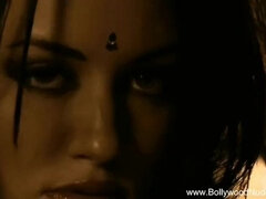 Asiater, Babe, Brunette, Mørk, Inder, Mamma, Softcore, Pupper