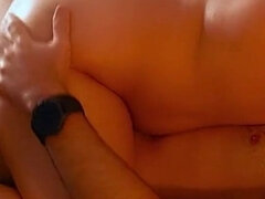 Amatør, Store smukke kvinder, Brunette, Creme tærte, Latinsk, Naturlige bryster, Orgasme, Ridning