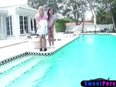 Morena, Sexo duro, Latina, Madres para coger, Al aire libre, Coño, Afeitado, Adolescente