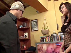 Anál, Bdsm, Velké péro, Dominace, Gangbang, Shemale