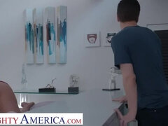 Blondine, Pik sutte, Komme i munden, Pik, Hd, Latinsk, Mor jeg gerne vil kneppe, Bryster