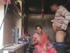 Bhabhi with enormous ass gets wild