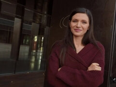 Ερασιτέχνης, Μαύρος, Πίπα, Σε στάση σκύλου στα τέσσερα, Ευρωπαίος, Ώριμη, Εκτός, Χτύπημα