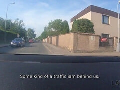 18 let, Velké kozy, Brunetka, Macaté, Vězení, Policie, Drsné akce, Teenka