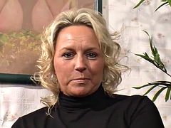 Amatööri, Iso kulli, Isot tissit, Suihinotto, Saksalainen, Rankka, Julkinen, Tissit