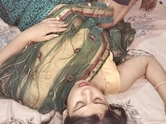 Tight Pussy Desi Bhabhi in Saree Fucked Hard by Devar in Hindi Audio