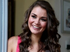 Brunette, Give finger, Hd, Lesbisk, Slikning, Naturlige bryster, Piercing, Teenager