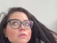 Morena, Fetiche, Óculos, Fumar, Solo chão