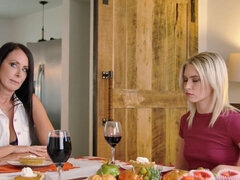 18 años, Morena, Compilación, Ffm, Orgasmo, Estrella porno, Adolescente, Trio