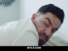 Curvy Stepmom Havana Bleu Gives Stepson Motivation For Cleaning - Havana bleu