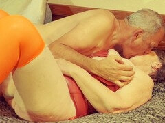 Testes gyönyörű hölgy, Cumizás, Krémes süti, Ujjazás, Nyalás, Fehérnemű, Érett koros, Nuni