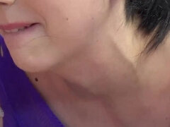 Americano, Tetas grandes, Mamada, Morena, Cfnm, Semen en la boca, Madres para coger, Pov