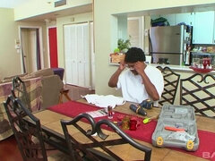 Zwart, Bruinharig, Ondergoed, Doordringend, Tatoeage, Speelgoed