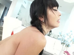 Anale
