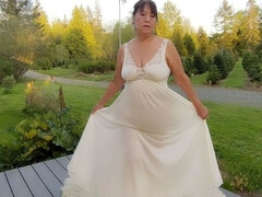 Cul, Belle grosse femme bgf, Gros cul, Érotique, Mature, De plein air, Seins flasques, Solo