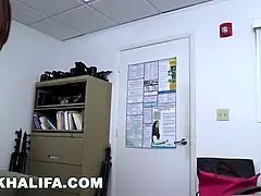 アラブ, デカチン, デカパイ, イく瞬間, 顔射, 指いじり, Hd, 怪物