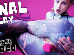 18 anni, Bionda, Fare fisting, Masturbazione, Piccola, Piercing, Tatuaggi, Ragazza