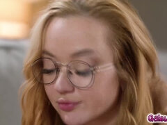 18 anos, Traseiro, Peitos grandes, Beijar, Lingerie, Melharucos naturais, Xoxota, Raspar depilar