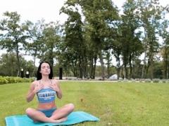 Twistys - Yoga Body - Sapphira