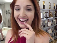 Anale, Culo, Pompino, Da dietro, Sega, Rossa, Strippaggio, Ragazza
