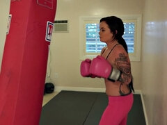 A MILF in leggings get pounded hard in reverse cowgirl POV with a cumshot