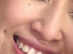 18, Aasialainen, Suihinotto, Kermakakku, Kotirouva, Teini, Tissit, Vaimo