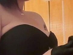 Британки, Женское доминирование, Каблуки, Домашнее видео, Белье, Властные, Страпон