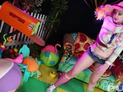 アナル, デカパイ, 黒人, ブロンド, 中出し, 浮気する, チン, 奴隷