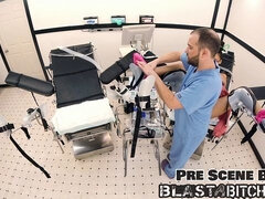Amatéři, V zákulisí, Bondáž, Doktor, Prstění, Latinské, Penis, Pička