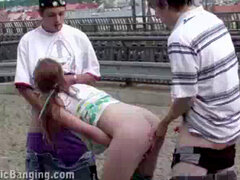 Pik sutte, Orgie, Offentlig, Fisse, Teenager, Trekant