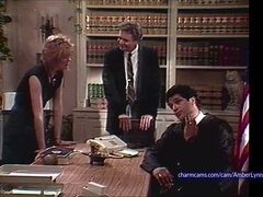 Join the Buzz in Amber Lynns Chat