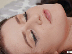 Brunette, Hardcore, Naturlige bryster, Fitte, Tenåring