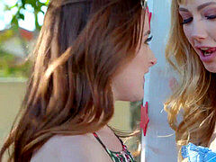 Całować, Lesbijka, Masturbacja, Na wolnym powietrzu, Nastolatki