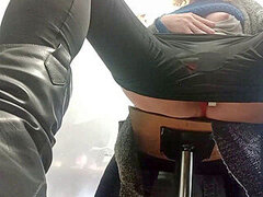 Girl masturbating, frigging, nella