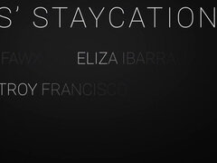 69, Lécher le cul, Fétiche, 2 femmes 1 homme, Bâillonner, Seins naturels, De plein air, Piercing