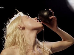 Fürdőszoba, Szőke, Fétis, Étel, Tátongó, Maszti, Egyedül, Tini