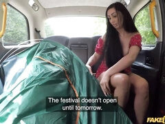 Stor rumpe, Store pupper, Kukk suging, Brunette, Fetisj, Runke, Onani, Utendørs