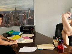 큰 엉덩이, 큰 음경, 오랄섹스, 도기스타일, 유연한, 자연의 가슴, 청소년, 젖가슴