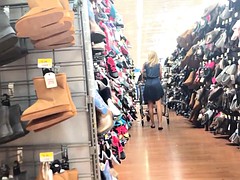 Jiggly Butt Milf in Blue Dress chased through Walmart